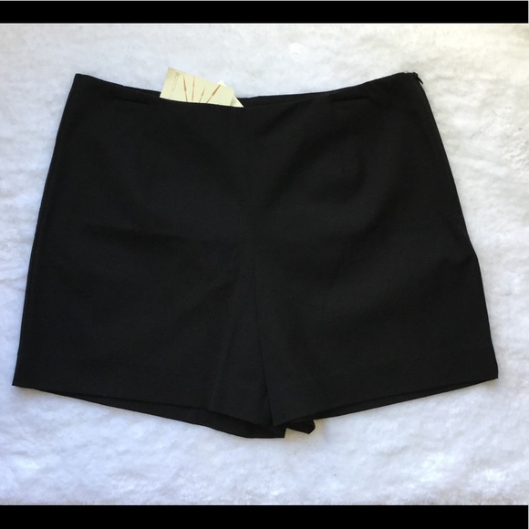 ladies black dressy shorts